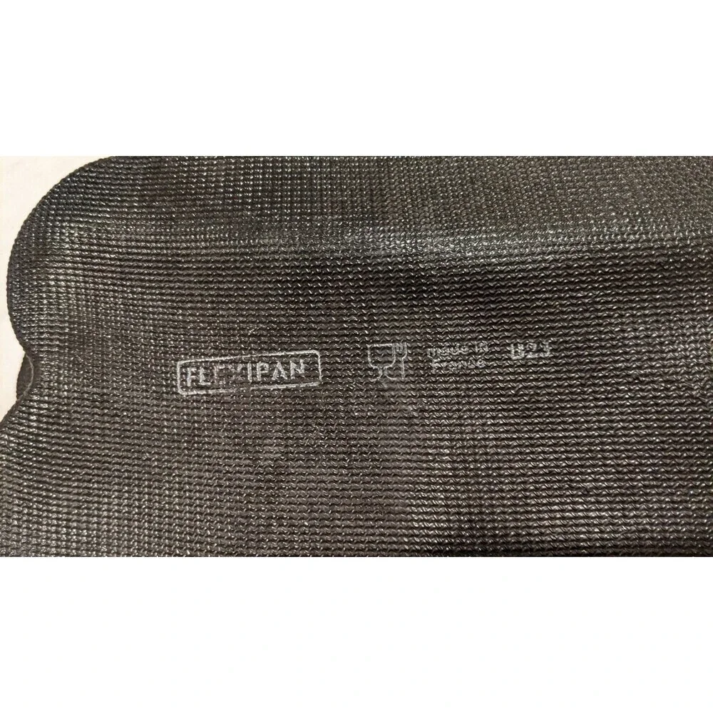 Demarle Flexipan Silicone Black Flower Mold 10 1/4